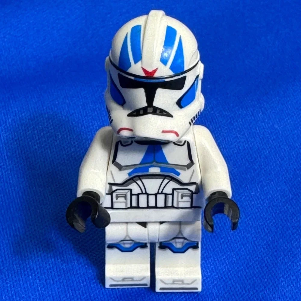 LEGO Star Wars 501st Legion Clone Trooper Minifigure Blue White Phase 2 Wars